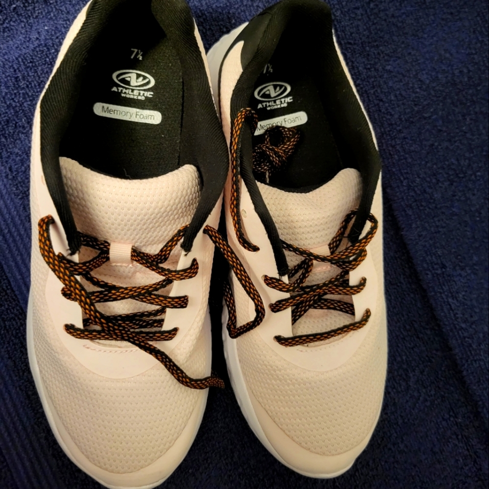 New athletic tennis shoes